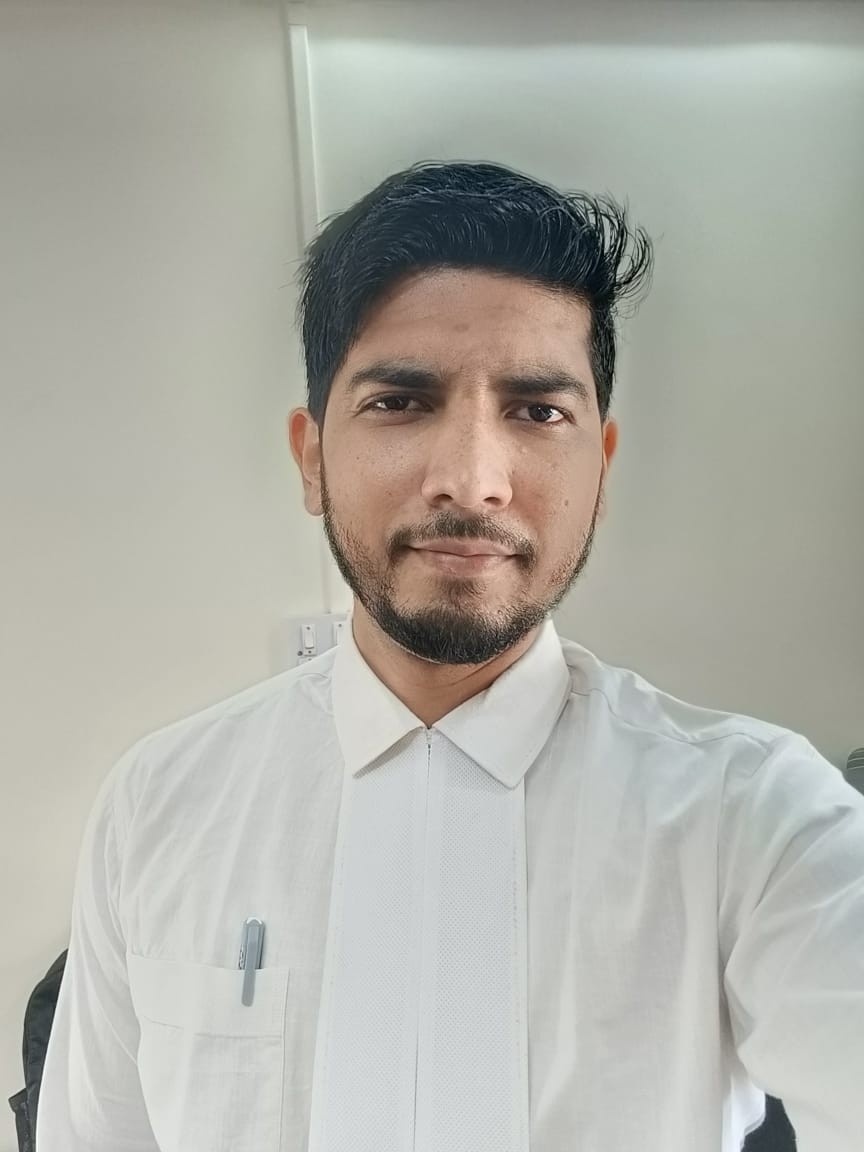 Khalid Md.Yusuf Kharadi - Lawyer in Solapur