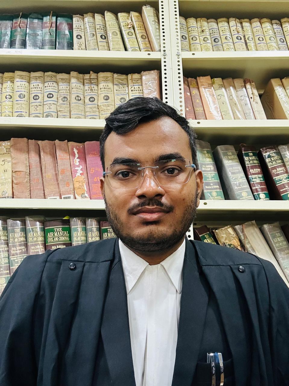 Yuvraj Popat Pokale - Lawyer in Aurangabad