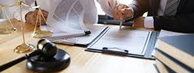 Contracts and Agreements Lawyers